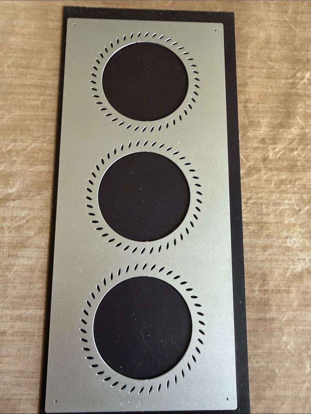 Pinkfresh Studio Slim Braided Circles Panel Die